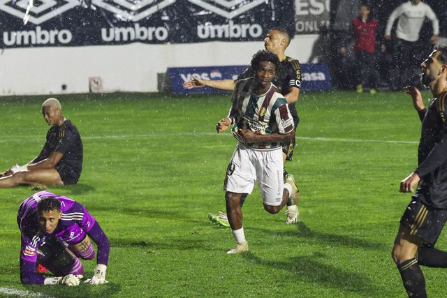 Casapianos tiveram noite para esquecer na Reboleira e o próximo desafio é com as águias - Foto: António Cotrim/LUSA