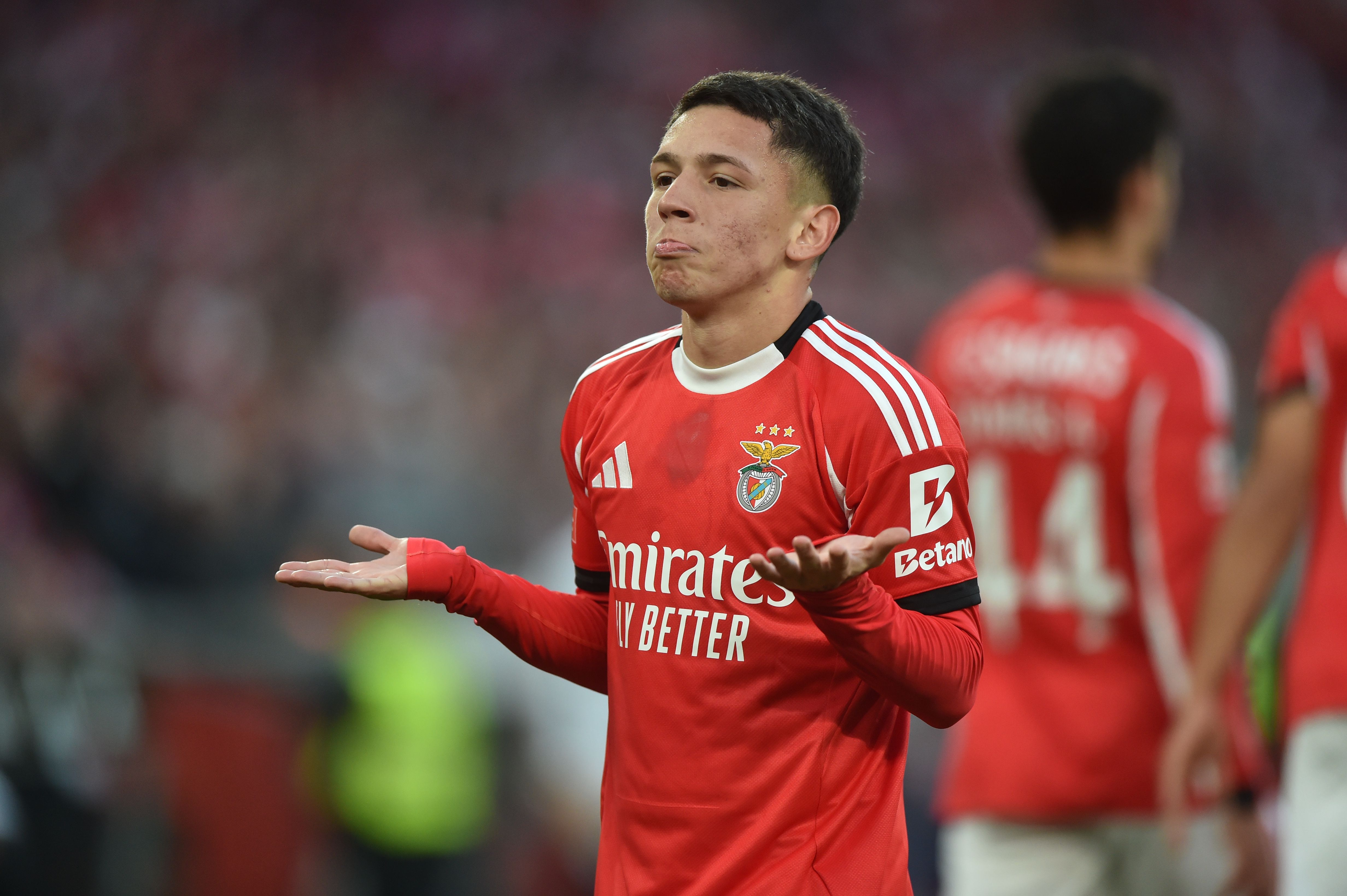 Gianluca Prestianni festeja golo apontado ao Vitória de Guimarães - Foto: Miguel Nunes