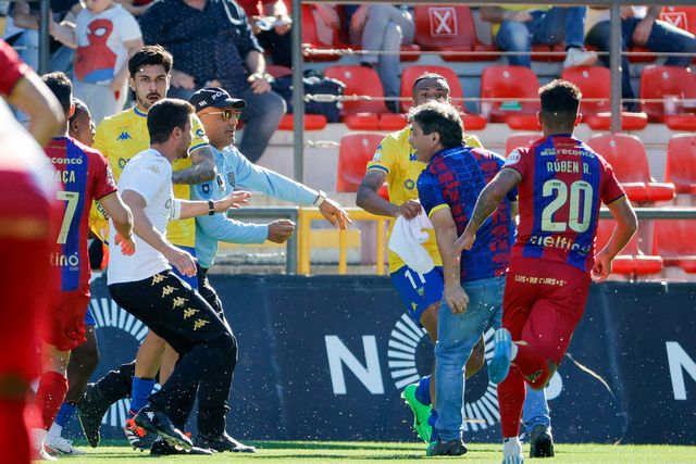 Liga Portugal pede intervenção «implacável» das autoridades após incidentes em Chaves