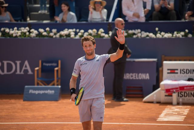 Casper Ruud quebra 'maldição' ao vencer torneio de Barcelona