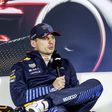 VÍDEO: a caricata reação de Verstappen ao choque entre Ricciardo e Stroll
