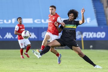 Tiago Brito estreou-se pelo Estoril, mas o pai não quer deslumbramento: «Tem de estar preparado para tudo»
