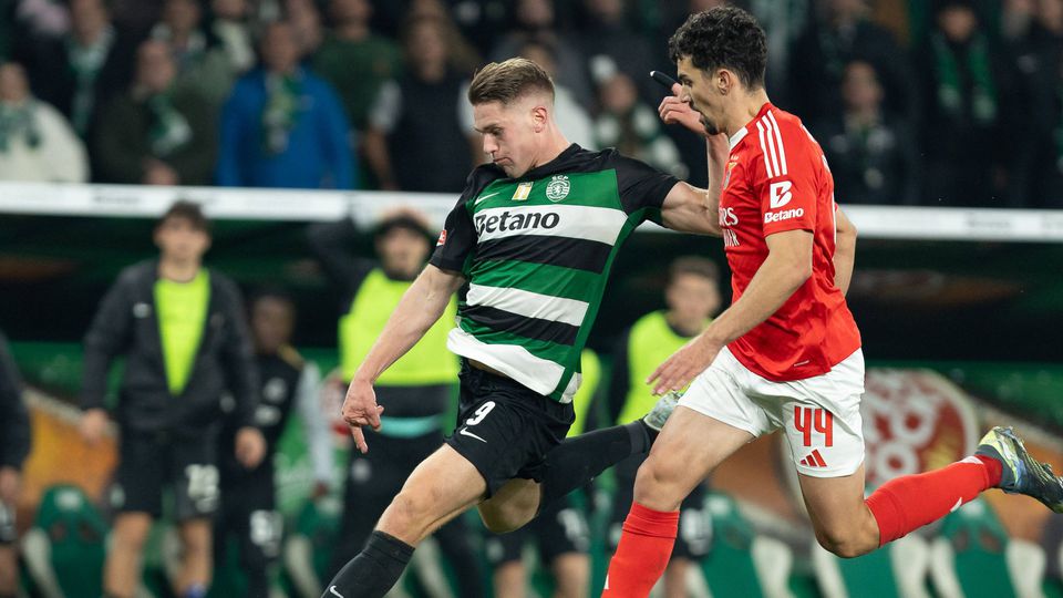 Sporting comete menos faltas, Benfica vê menos cartões