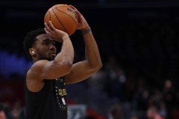 NBA: Donovan Mitchell iguala recorde de Michael Jordan