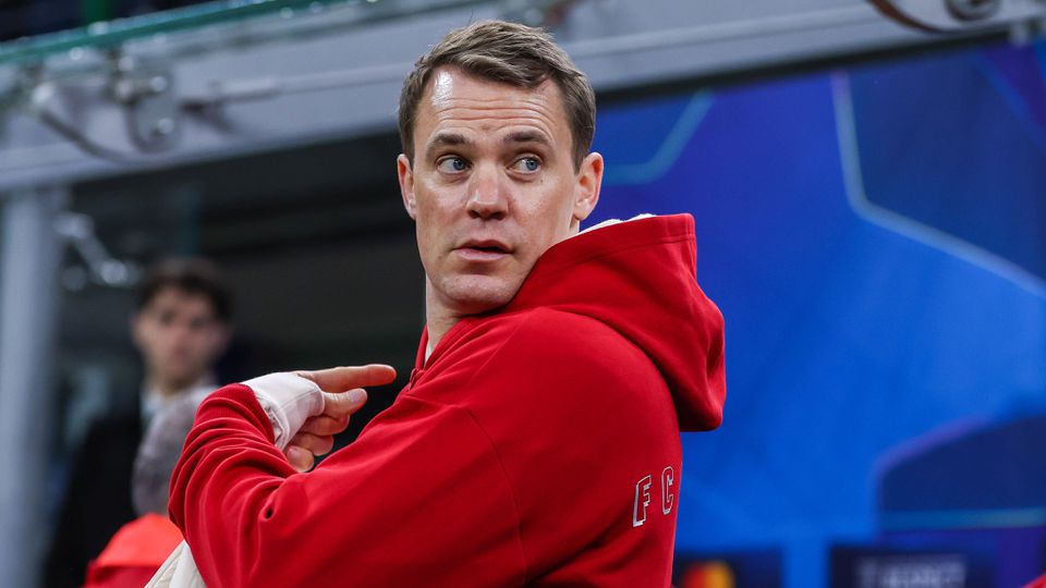 Manuel Neuer está fora dos relvados há um mês