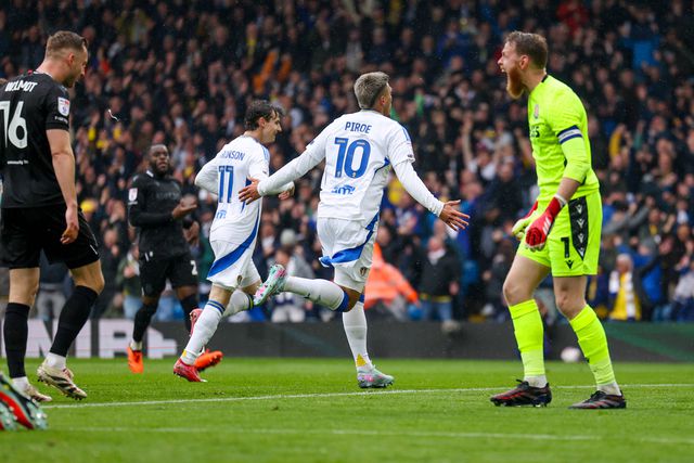 Piroe marcou quatro golos na primeira parte do Leeds United-Stoke City
