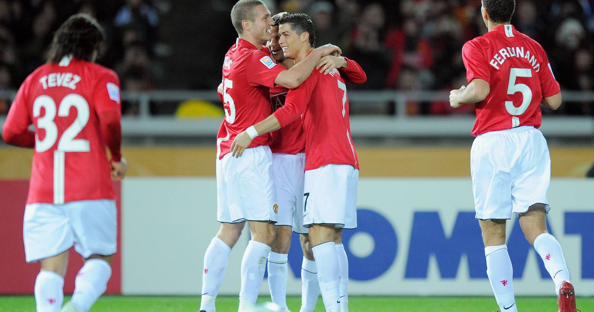 Vidic lembra liderança de Cristiano Ronaldo no Manchester United