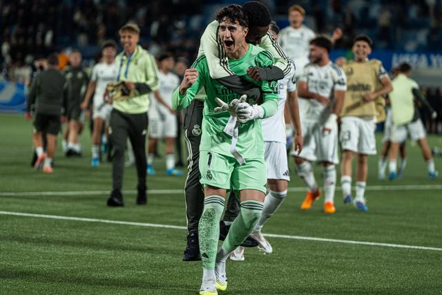 Javier Navarro, guarda-redes da equipa sub-19 do Real Madrid