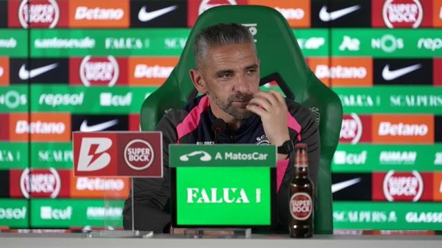 «Se for pelos cenários... por isso é que o treinador chupa o gelado»