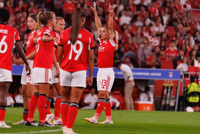Jogadoras do Benfica no Estádio da Luz