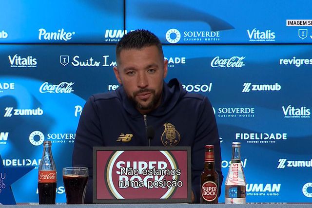 Farioli comenta declarações de Varandas sobre o FC Porto