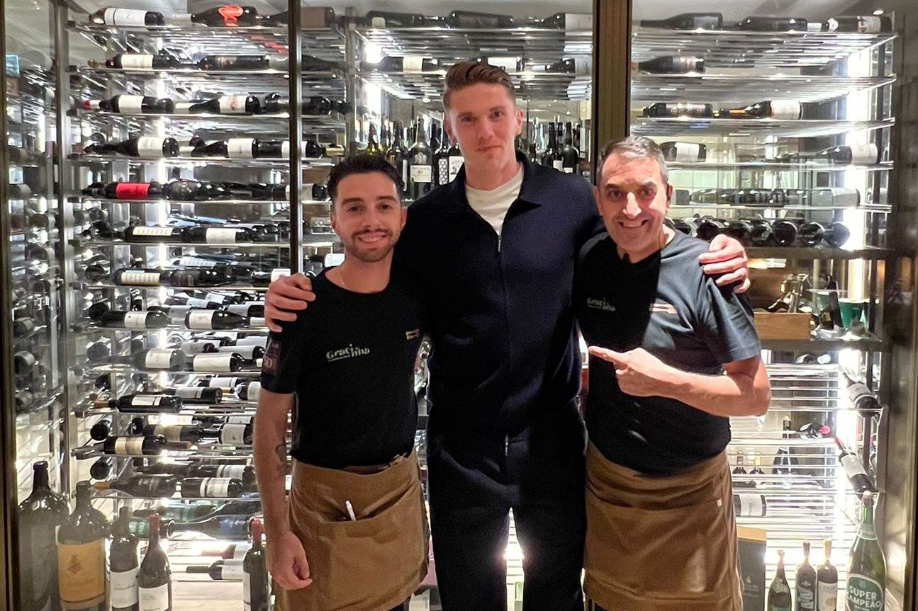 Viktor Gyokeres de regresso a Lisboa (Facebook/Solar dos Presuntos)