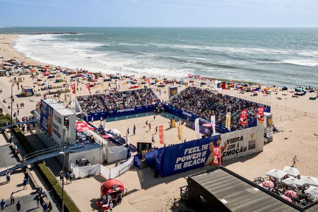A elite mundial de voleibol de praia regressa a Espinho