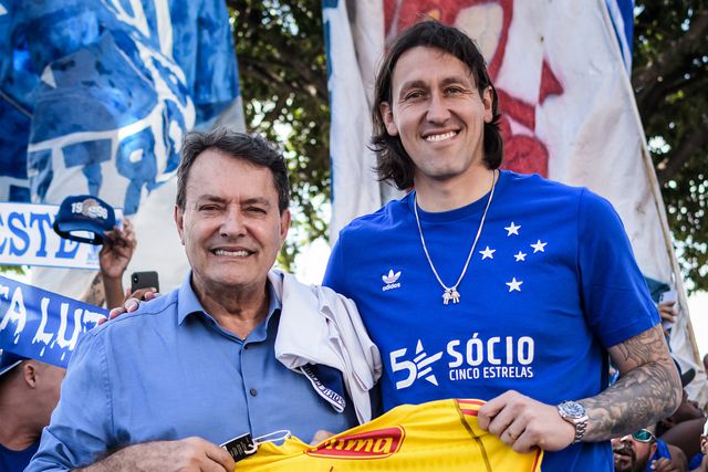 Oficial: Cássio é reforço do Cruzeiro