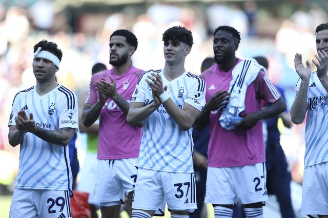 Revolução no Nottingham Forest: saem oito jogadores, entre eles dois portugueses