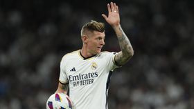 Kroos e uma das regras de Flick no Barcelona: «No Real Madrid ter-se-iam rido»