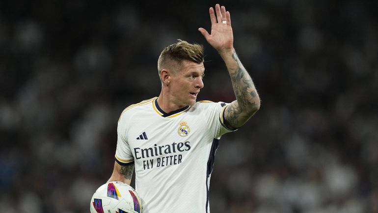 Kroos e uma das regras de Flick no Barcelona: «No Real Madrid ter-se-iam rido»