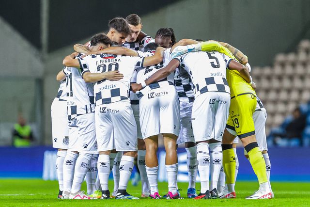 Controlo de execução orçamental: Boavista e Lank Vilaverdense multados