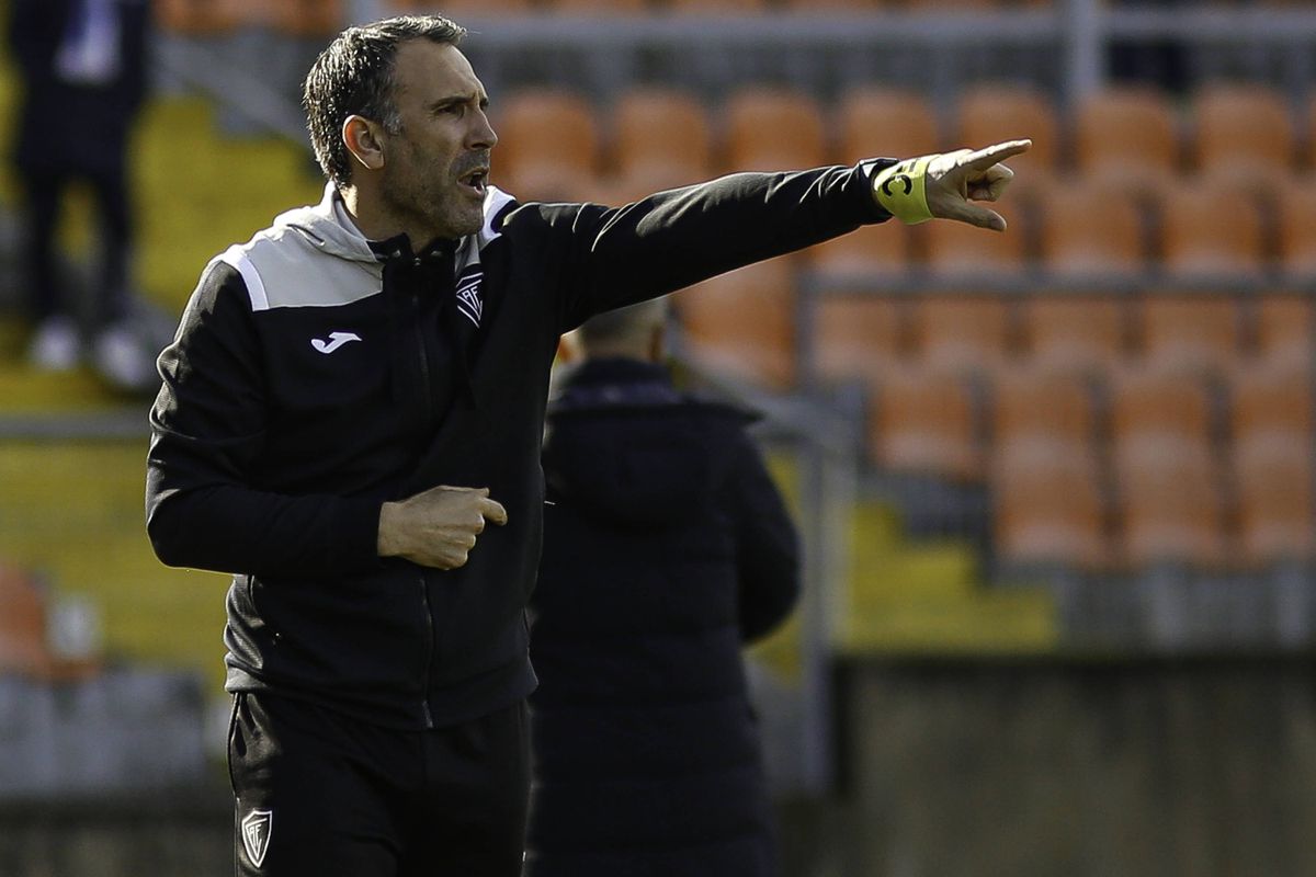 Mercado: Sérgio Vieira deve continuar em Viseu