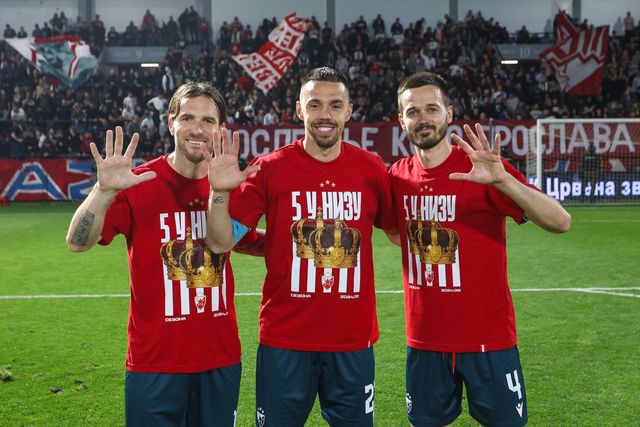 Estrela Vermelha conquista quinta dobradinha consecutiva