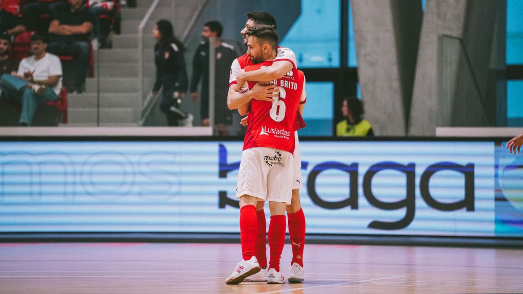 Jogadores do SC Braga a celebrarem a vitória