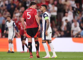 Caldo entornou entre Maguire e Romero na festa do Tottenham (vídeo)