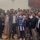 Francesco Farioli ofereceu camisola da renovação de contrato (em janeiro) à Faculdade de Letras da Universidade do Porto - Foto: A BOLA