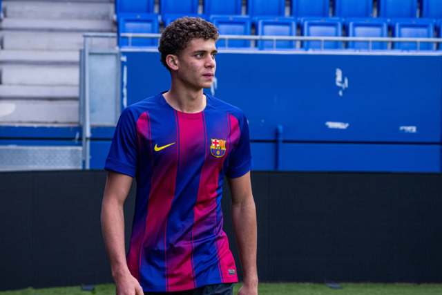 Hamza Abdelkarim, avançado egípcio de 18 anos - Foto: FC BARCELONA