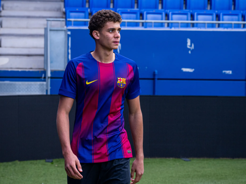 Hamza Abdelkarim, avançado egípcio de 18 anos - Foto: FC BARCELONA