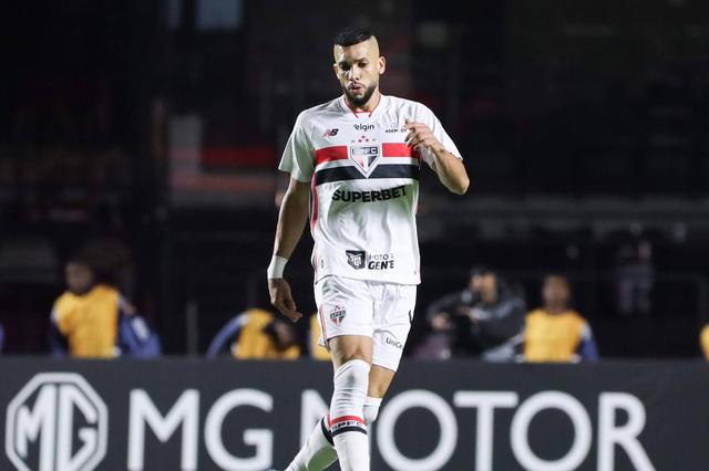 Dória rescindiu contrato com o São Paulo