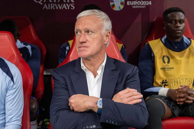 Deschamps: «Não vamos comparar Mbappé com ninguém»