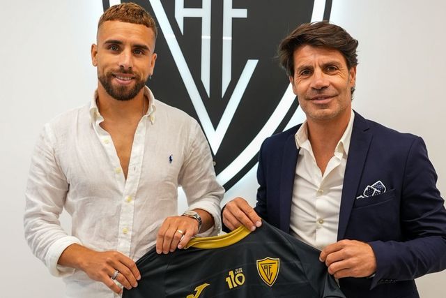 Oficial: Académico de Viseu reforça defesa com Paulinho