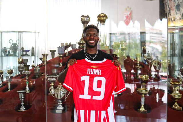 Oficial: Puma Rodríguez deixa o Famalicão e ruma ao Estrela Vermelha