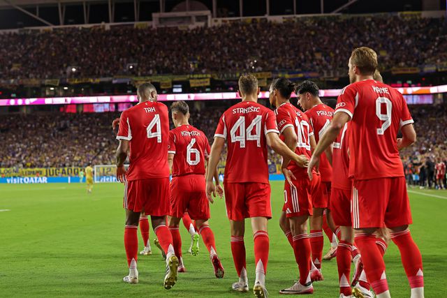 Bayern festeja golo ao Boca Juniors