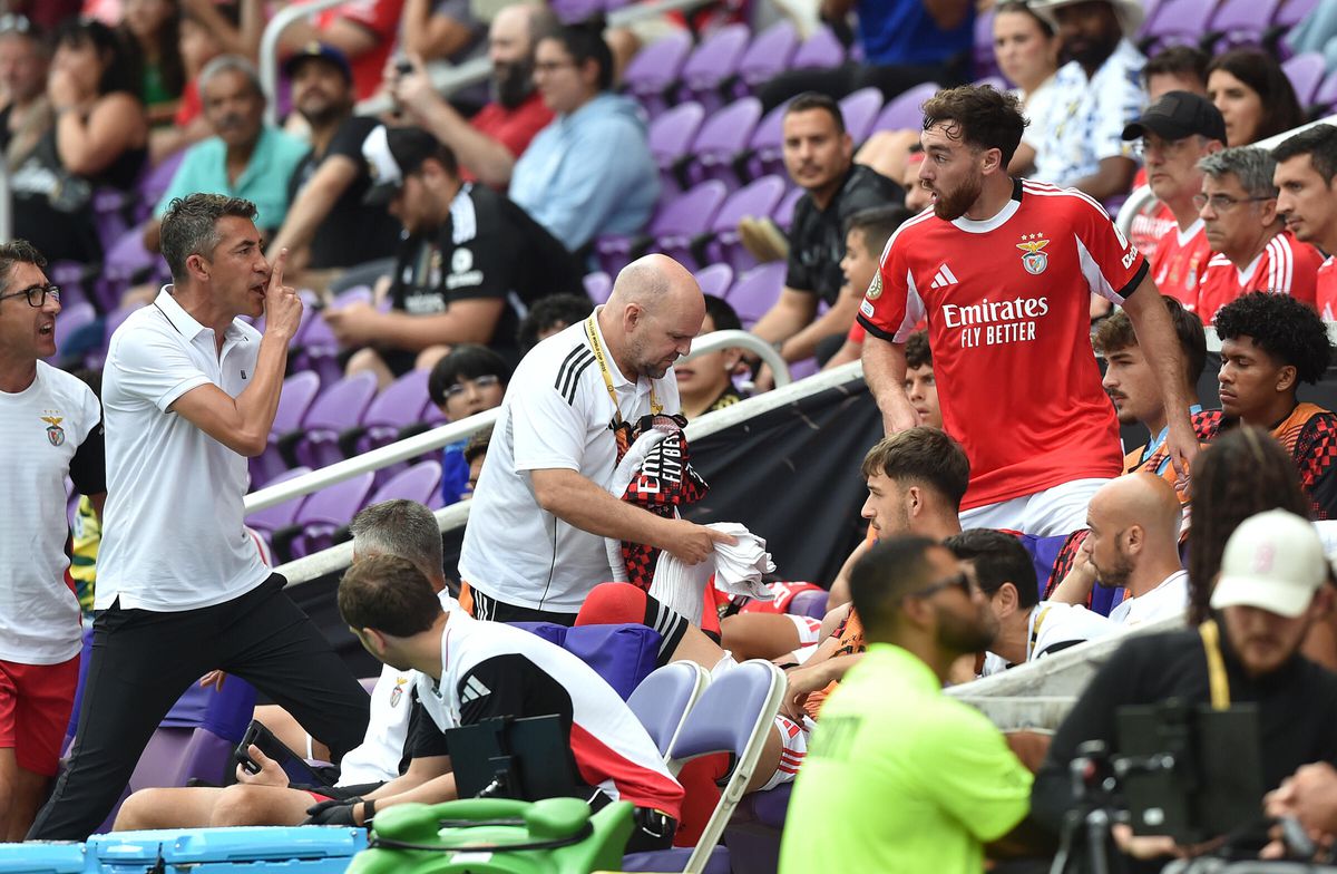 SONDAGEM: depois da tensão com Lage, Kokçu deve ou não jogar contra o Bayern?
