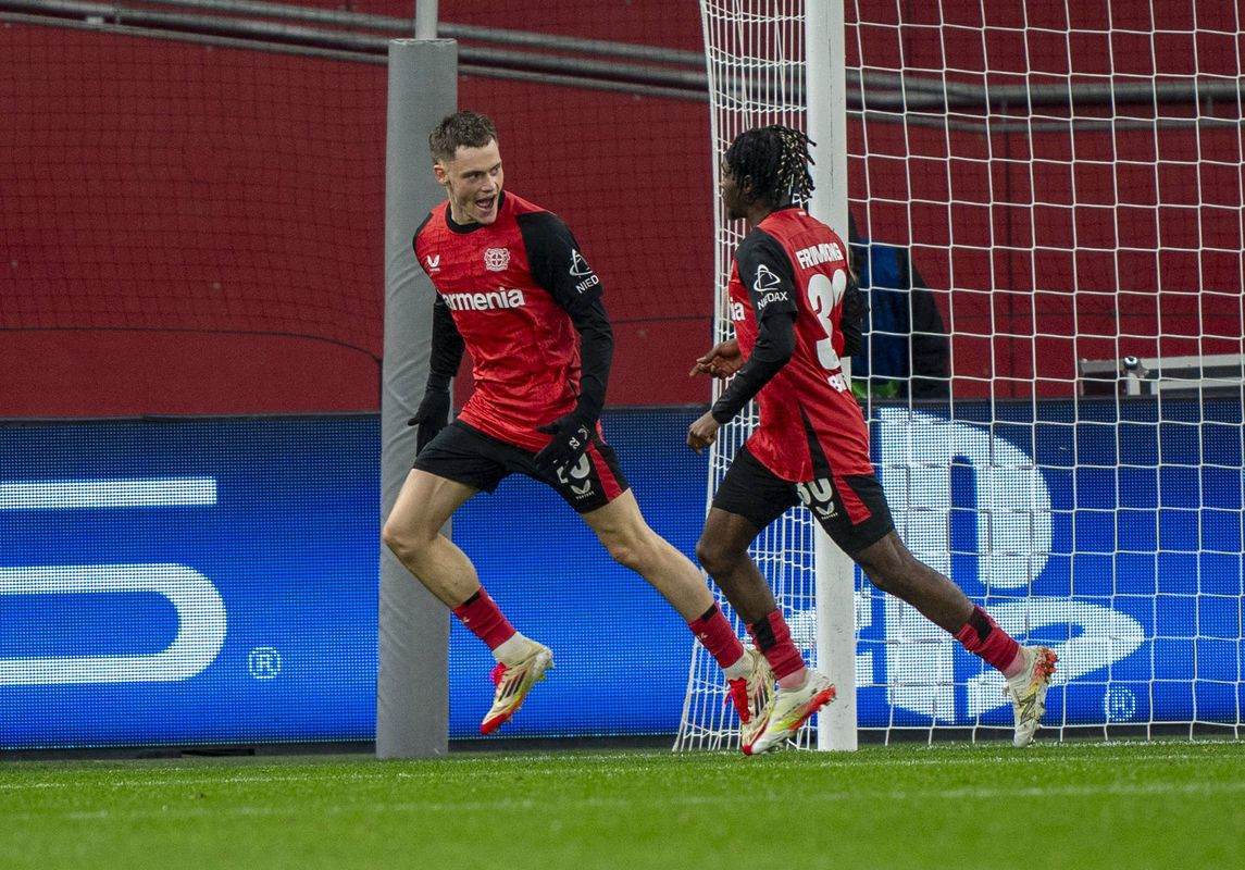 Bayer vendeu dois ao Liverpool e recomenda: «Que continuem a rir juntos» 