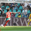 O momento da verdade: penálti para Portugal e bola no poste...