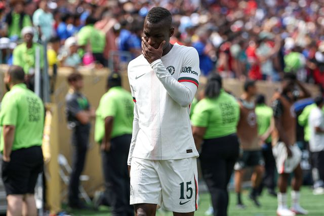 Nicolas Jackson expulso frente ao Flamengo