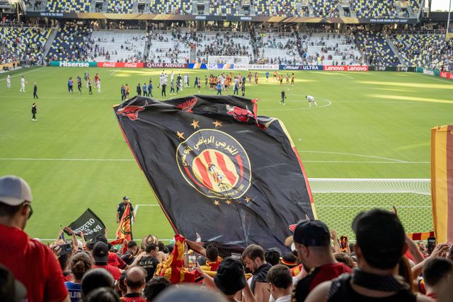 Adeptos do Esperance Tunis em festa após triunfo sobre LAFC