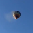 Balão de ar quente cai no Brasil e mata oito pessoas