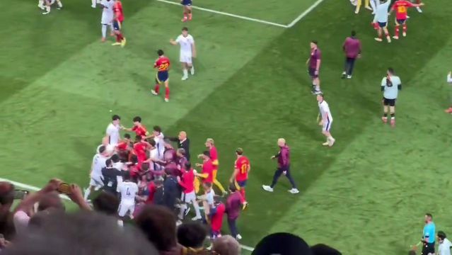 Euro sub-21: cenas lamentáveis do final do Espanha-Inglaterra