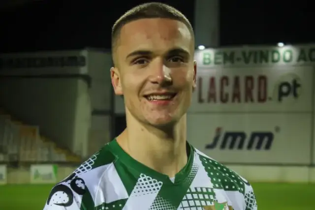 Miguel Ribeiro não se impôs no Moreirense e sai agora a título definitivo, rumando à Académica
