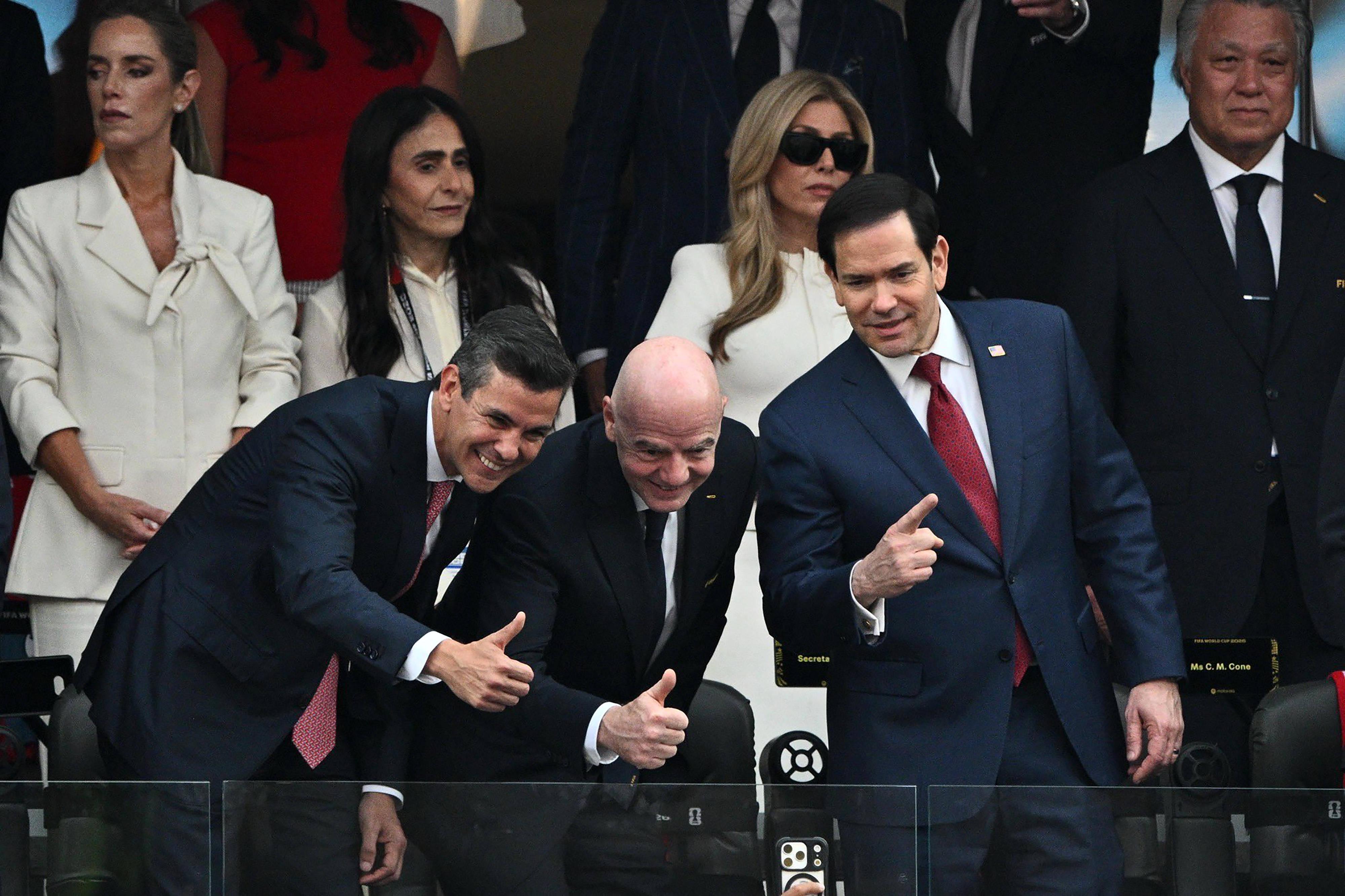 Gianni Infantino no Estados Unidos-Paraguai, em Los Angeles