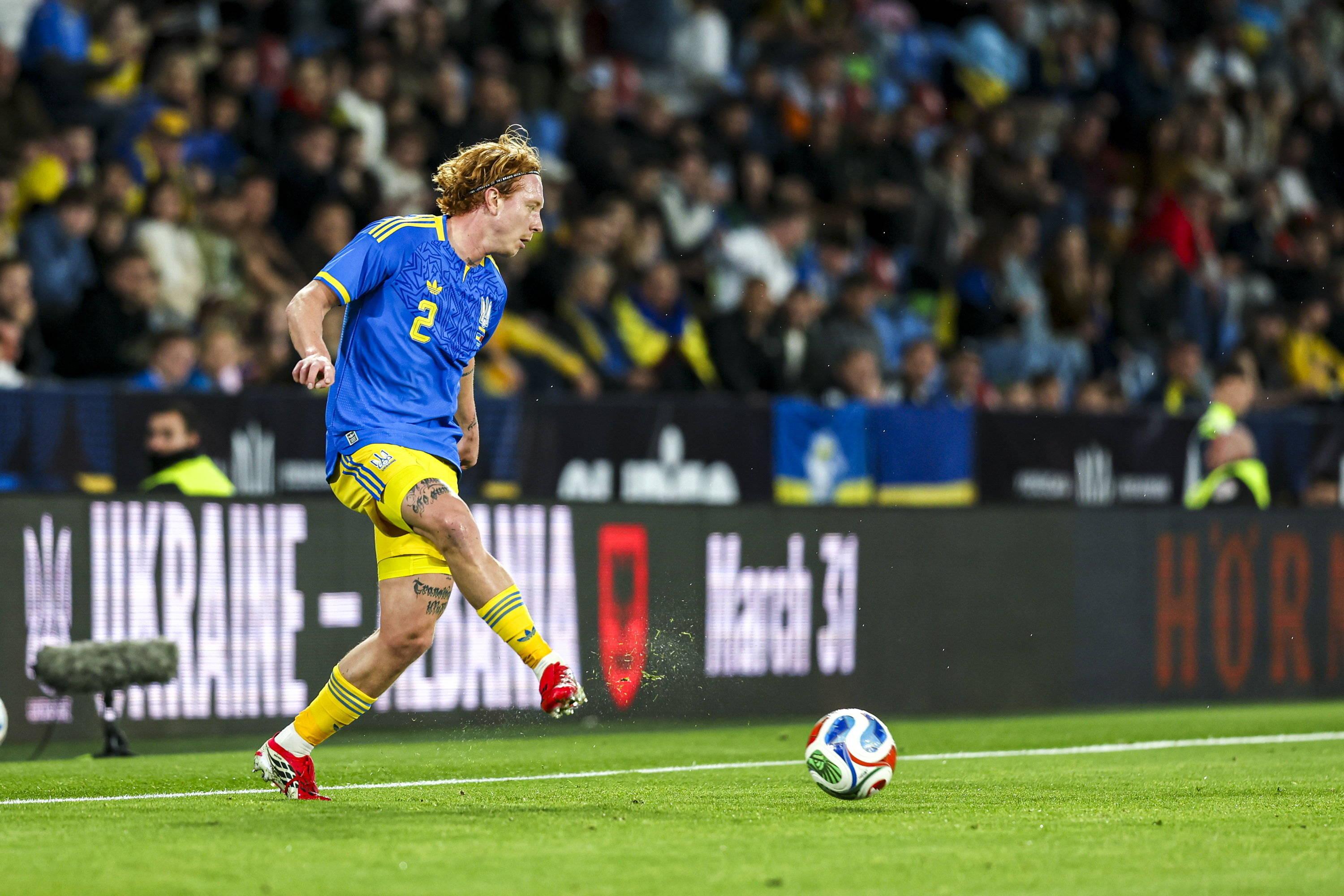 Yukhym Konoplya, lateral-direito ucraniano do Shakhtar. Valor de mercado: 5 milhões de euros. Assinou pelo Monchengladbach