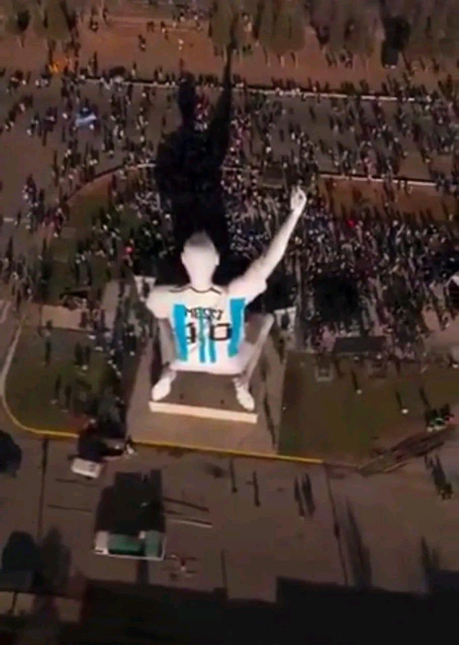 Messi com novo monumento na 'sua' Argentina - Foto: D.R.