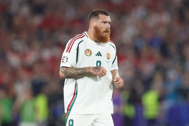 Deu que falar no Euro e agora vai jogar na Grécia