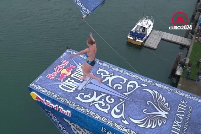 Uma vista impressionante e saltos de muita coragem