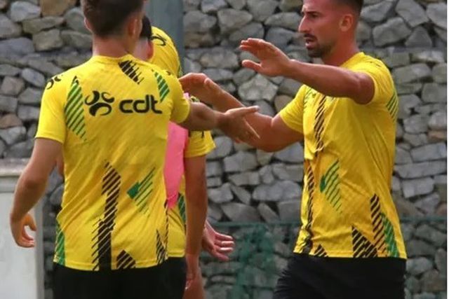 Benfica B derrotado pelo Tondela