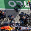 Verstappen irritado com estratégia da Red Bull: «Que vão todos à m****!»