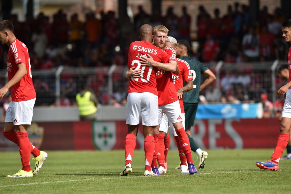 Destaques do Benfica: Pavlidis e Marcos intratáveis e os bons sinais na estreia de Beste